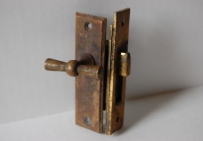 Brass Arts & Crafts T Handle Closet Cabinet or Bookcase Lock Security Latch Y&T